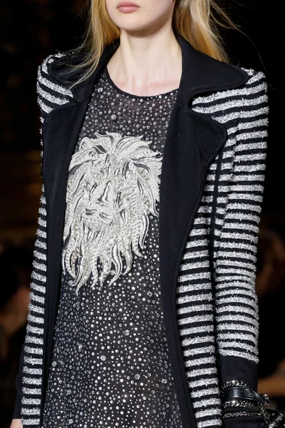 Look 35